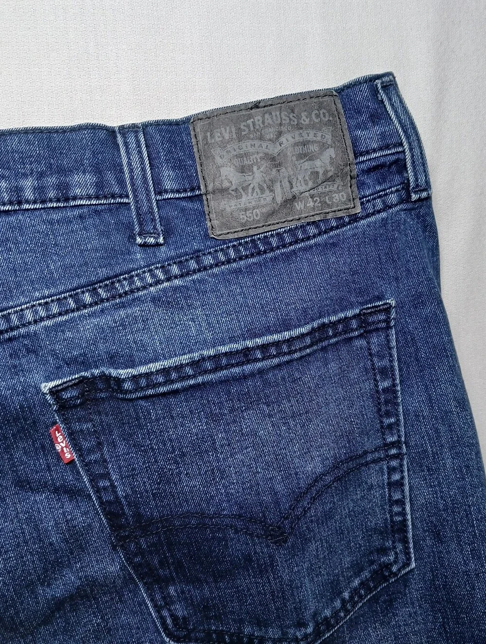 Levi's 550 Mens Relaxed Fit Tapered Leg Jeans 42X26 Dark Blue Wash Stretch Denim